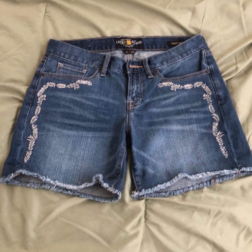 Lucky Brand Abbey Short frayed Shorts Size 4 / 27